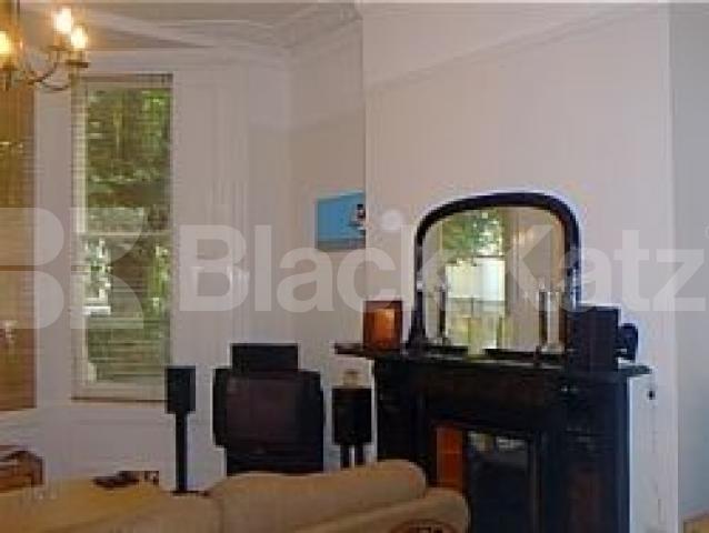 			NEW INSTRUCTION, 1 Bedroom, 1 bath, 1 reception Flat			 Hillmarton Road, HILLMARTON CONSERVATION N7